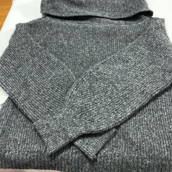 NWT Altar'd State Wo size Small gray  Sweater. COWL NECK SOFT COMFY SWEATER NEW - Picture 11 of 12